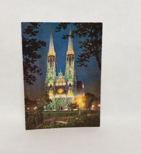 Ak-880-Wien-Votivkirche bei Festbeleuchtung.Ak--ungelaufen.