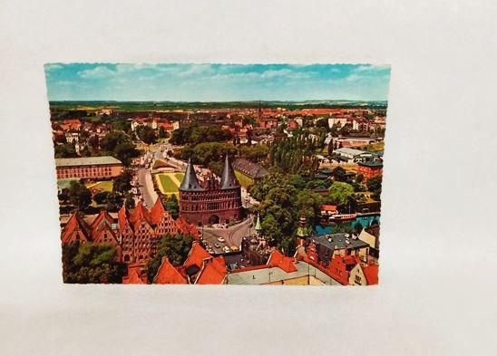 Ansichtskarte-Lübeck-Holstentor und Salzspeicher.AK- H-13
