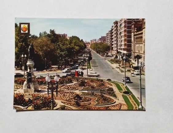 Ak-VALLADOLID. Statue and Zorrilla prommenade.