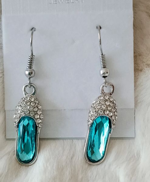 Modeschmuck Ohrhaken mit blauem Kristall
