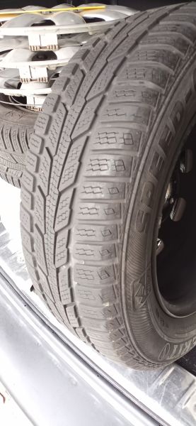 4 Winterreifen 195/65 R15 T M+S zu verkaufen